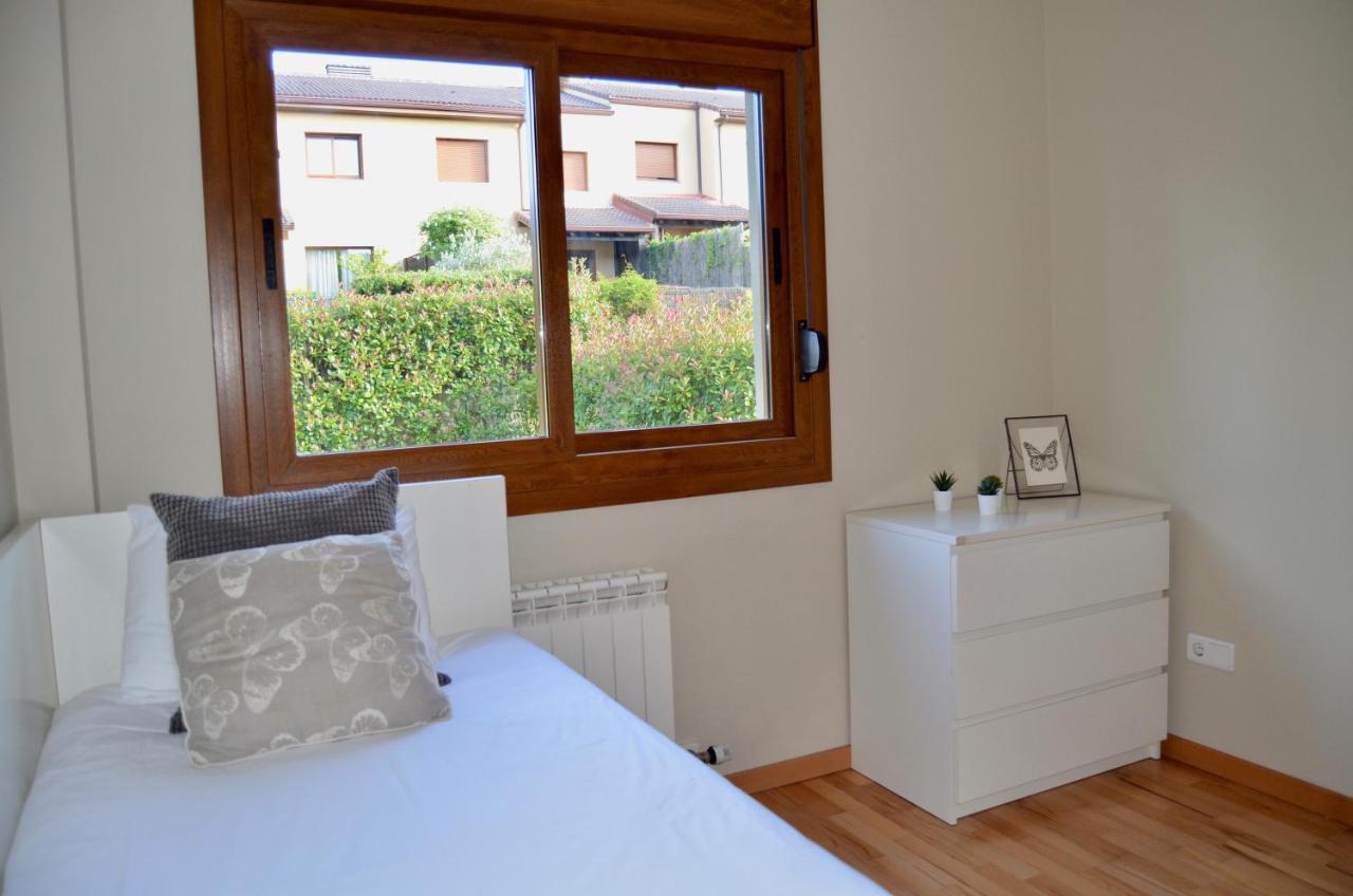 Villa Precioso Adosado En Urbanizacion Con Campo De Golf Mino Esterno foto