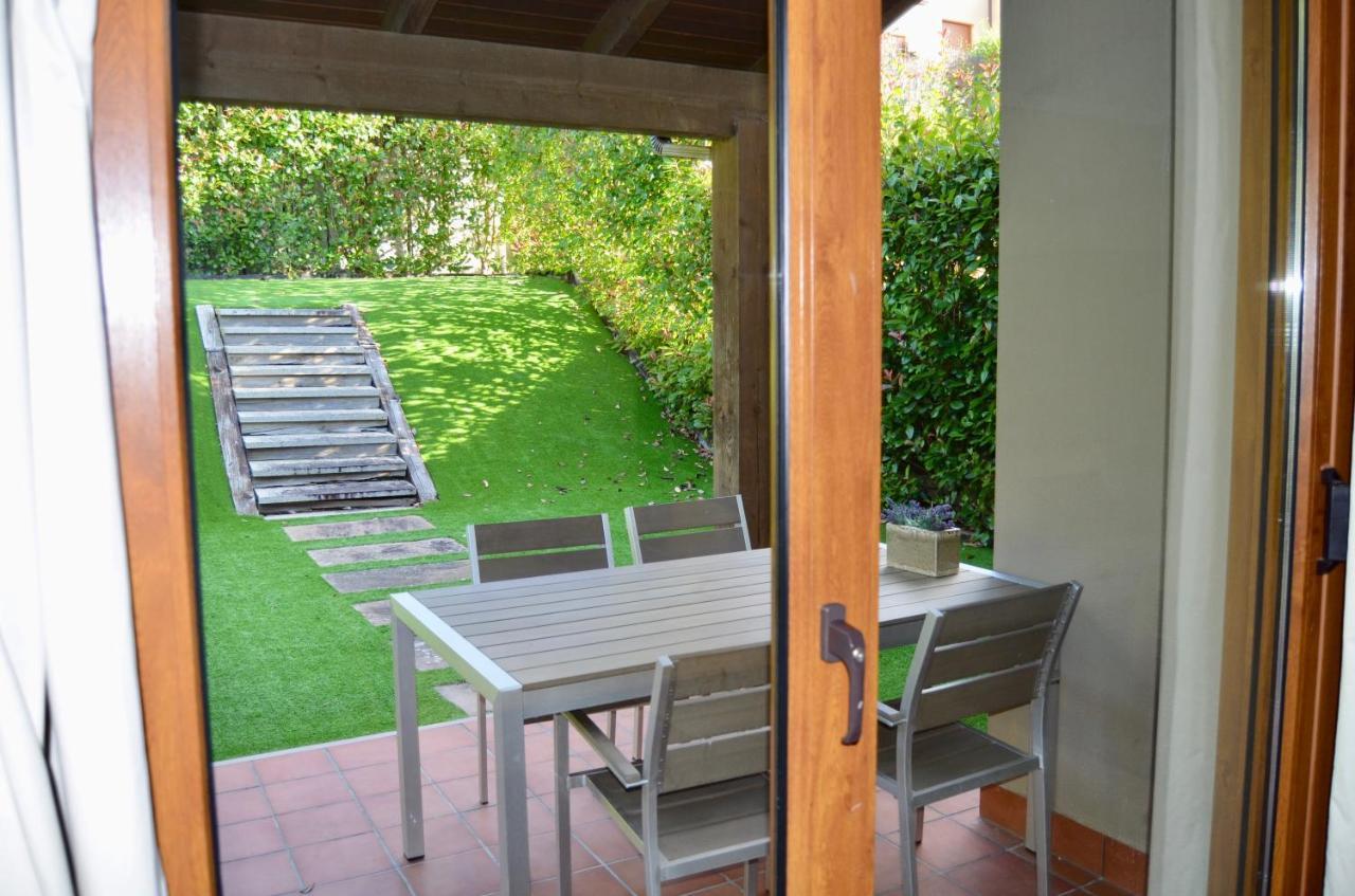 Villa Precioso Adosado En Urbanizacion Con Campo De Golf Mino Esterno foto