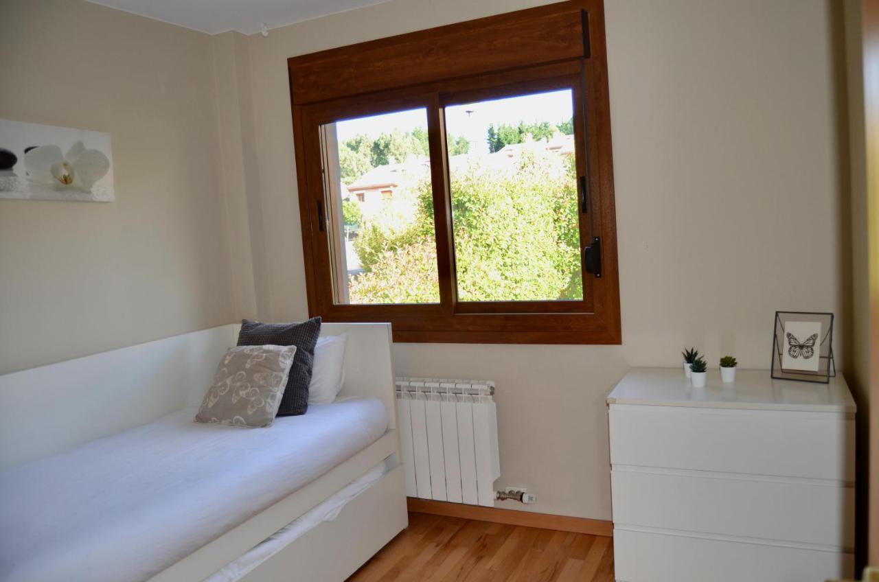Villa Precioso Adosado En Urbanizacion Con Campo De Golf Mino Esterno foto