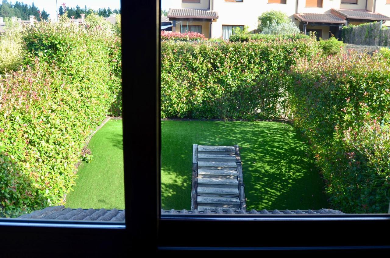 Villa Precioso Adosado En Urbanizacion Con Campo De Golf Mino Esterno foto